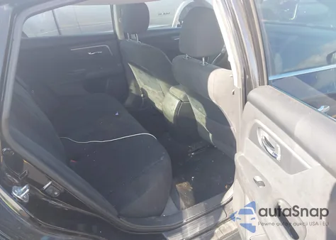 2015 Nissan Altima 2.5 S из США, поврежденный, VIN 1N4AL3AP3FC139884